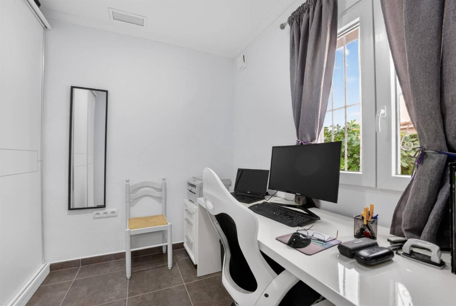 3 chambre Villa/Maison à vendre à La Florida avec piscine garage - 575 000 € (Ref: 9932538)