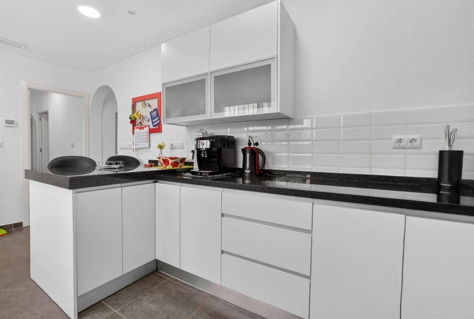 3 chambre Villa/Maison à vendre à La Florida avec piscine garage - 575 000 € (Ref: 9932538)