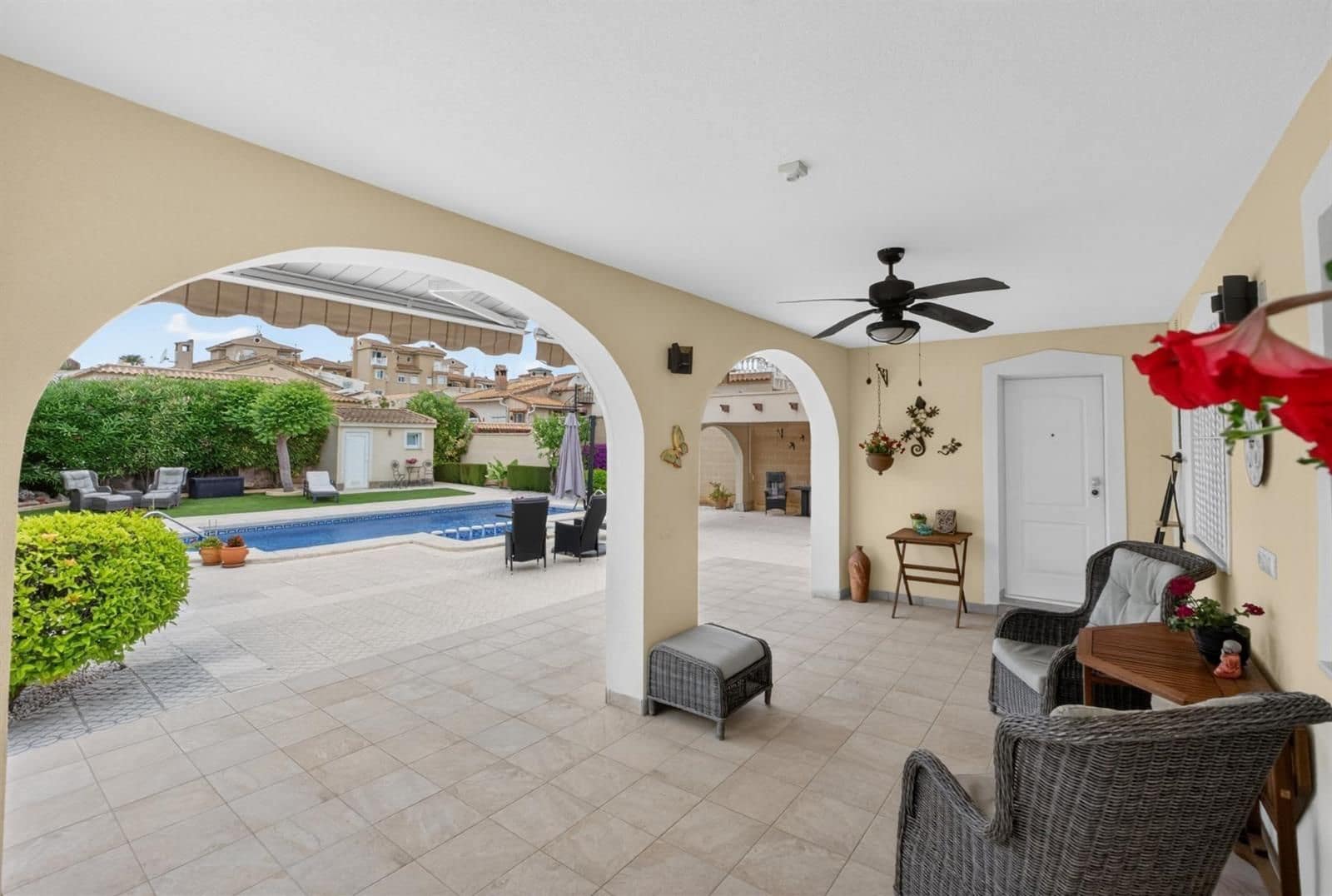 3 chambre Villa/Maison à vendre à La Florida avec piscine garage - 575 000 € (Ref: 9932538)