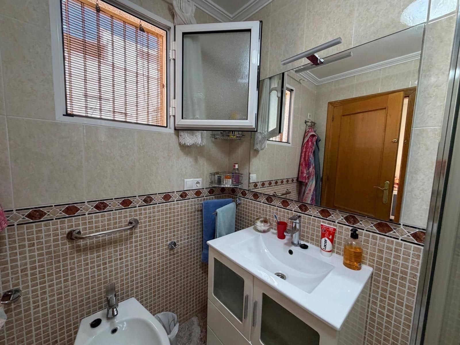 3 sovrum Lägenhet till salu i Torrevieja - 184 990 € (Ref: 9932539)