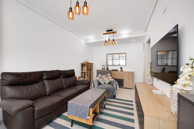 2 chambre Maison de Ville à vendre à Aguas Nuevas, Torrevieja avec piscine - 185 000 € (Ref: 9932543)