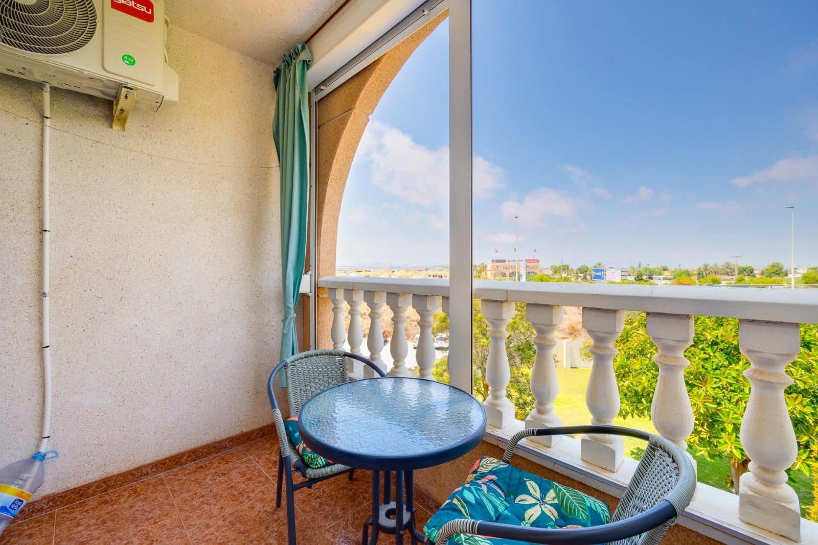 2 soverom Leilighet til salgs i Torrevieja med svømmebasseng - € 129 969 (Ref: 9941142)