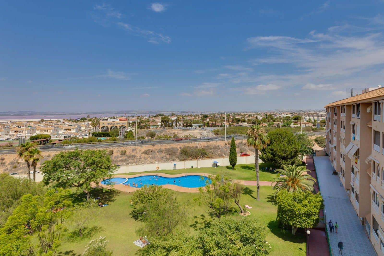 2 soverom Leilighet til salgs i Torrevieja med svømmebasseng - € 129 969 (Ref: 9941142)