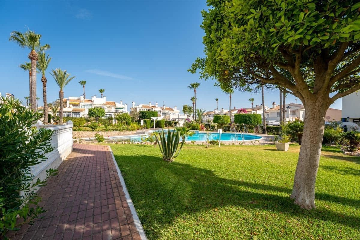 2 soveværelse Villa til salg i Los Altos med swimmingpool - € 339.900 (Ref: 9944368)