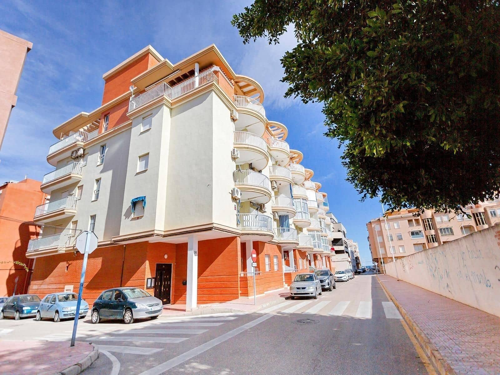 1 soverom Leilighet til salgs i Torrevieja - € 149 900 (Ref: 9944369)