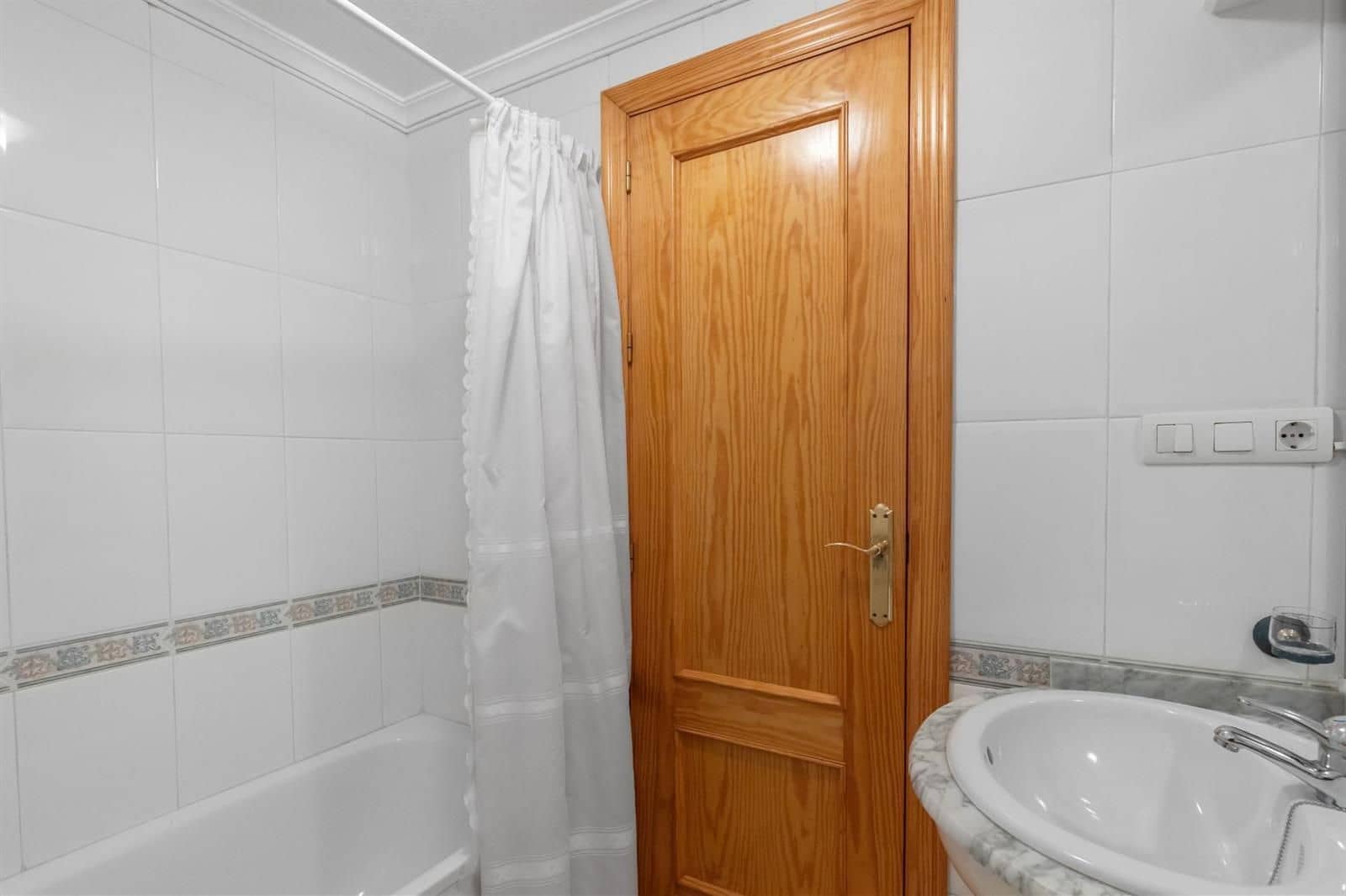 3 soverom Leilighet til salgs i Torrevieja - € 184 900 (Ref: 9944373)