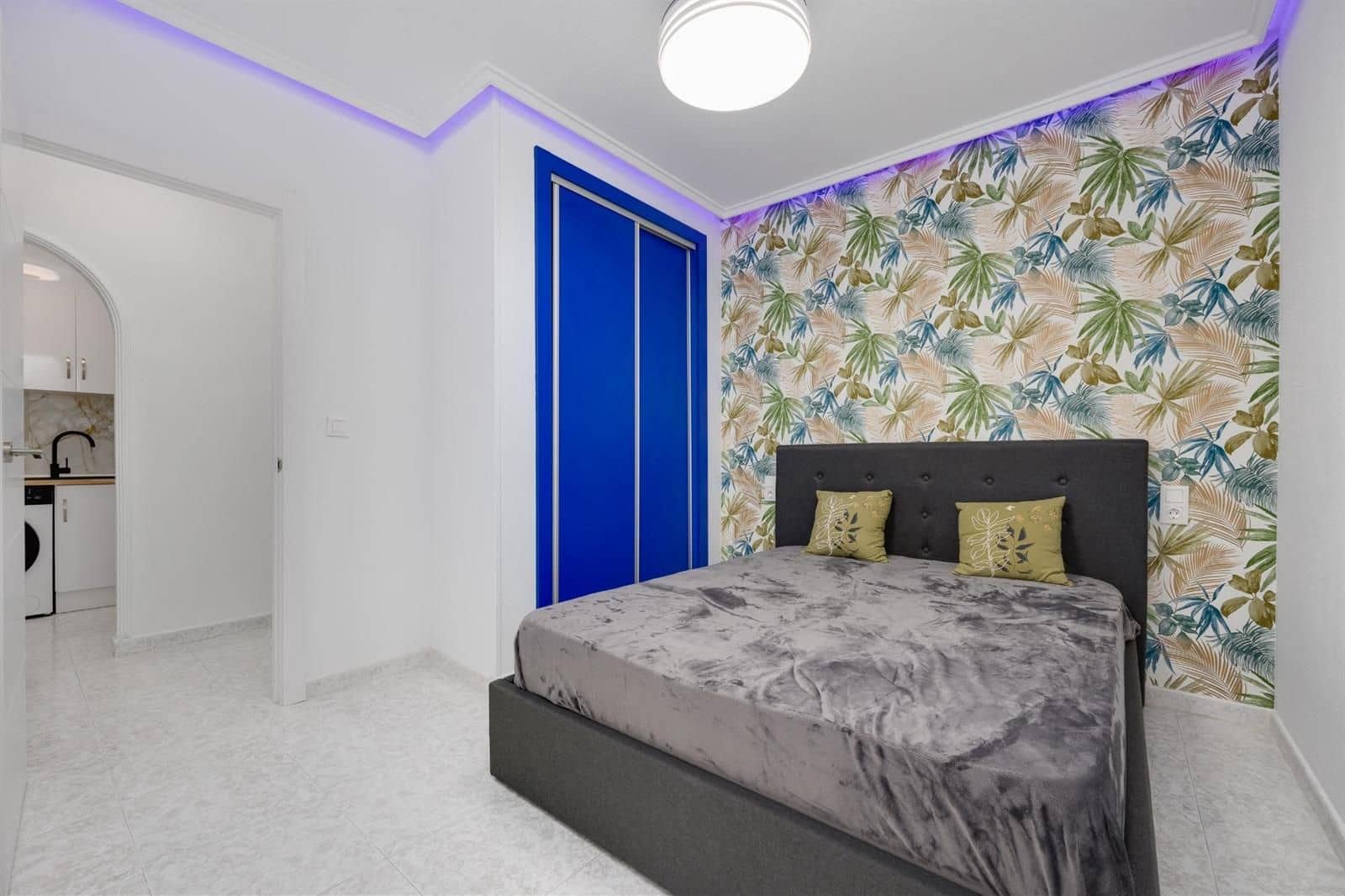 2 bedroom Flat for sale in Torrevieja - € 155,000 (Ref: 9950222)