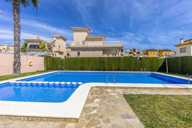 3 soveværelse Villa til salg i Los Balcones - Los Altos, Orihuela med swimmingpool garage - € 299.000 (Ref: 9953387)