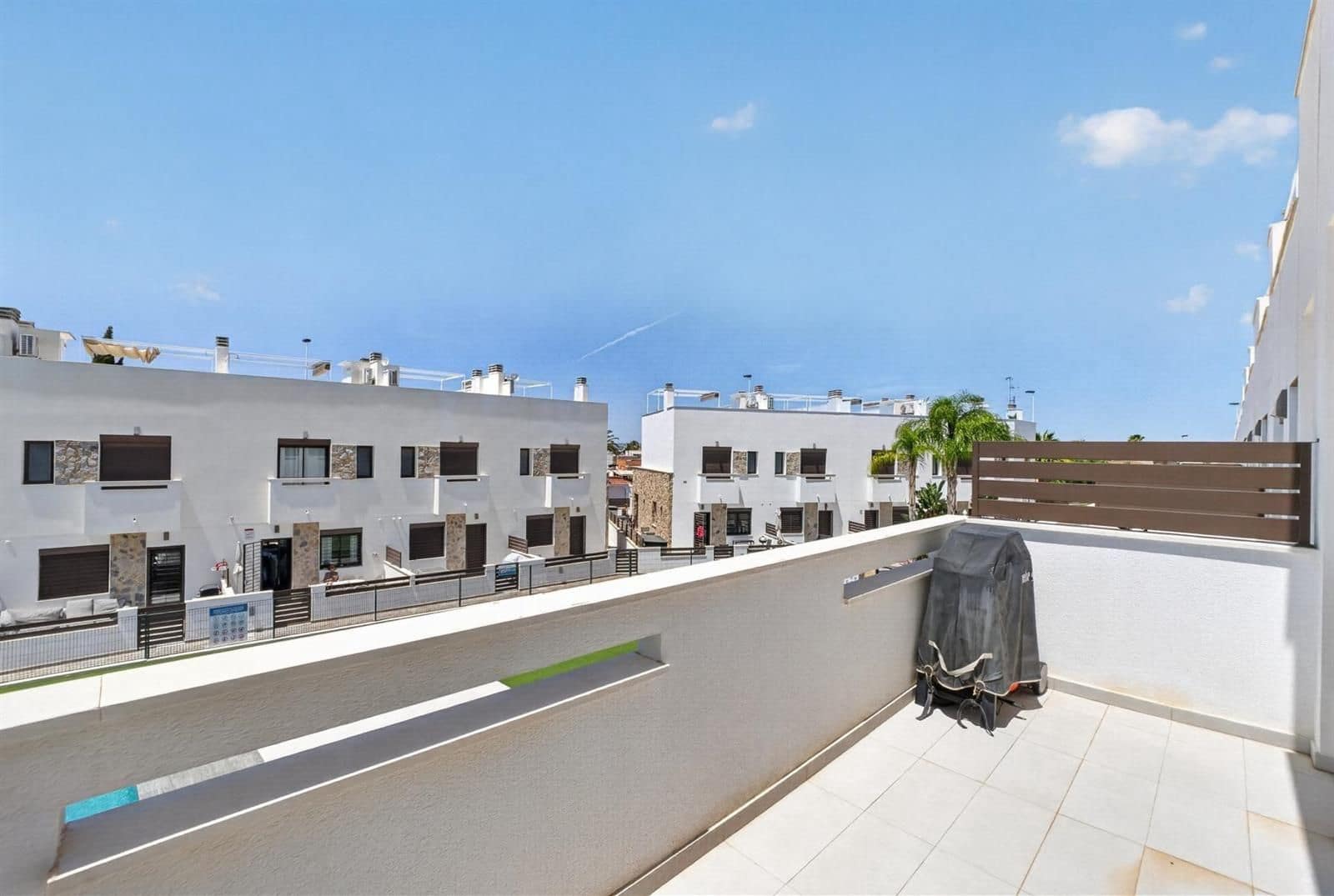 3 soverom Hus til salgs i Torrevieja med svømmebasseng garasje - € 323 000 (Ref: 9953388)