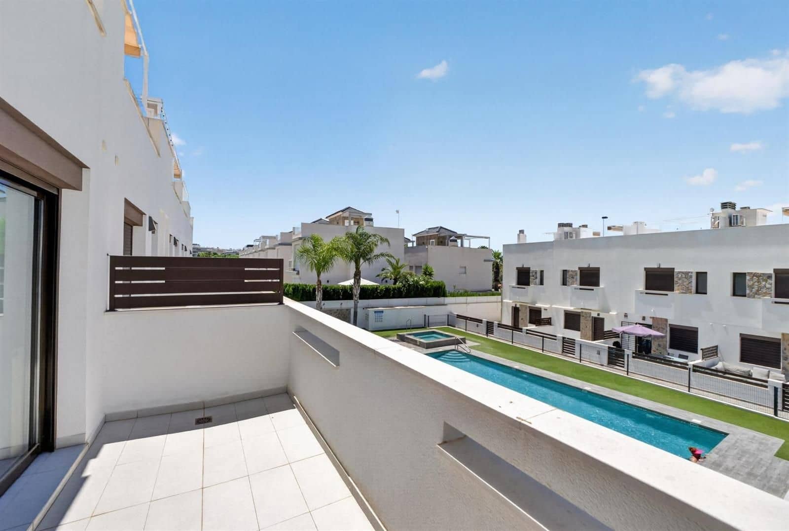 3 soverom Hus til salgs i Torrevieja med svømmebasseng garasje - € 323 000 (Ref: 9953388)