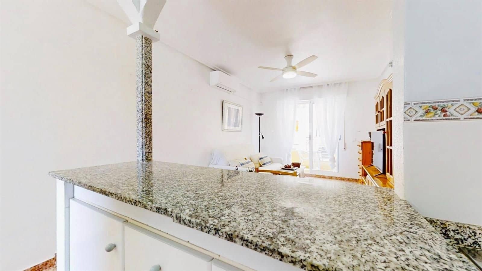 2 quarto Apartamento para venda em Torrevieja com piscina garagem - 138 500 € (Ref: 9956281)