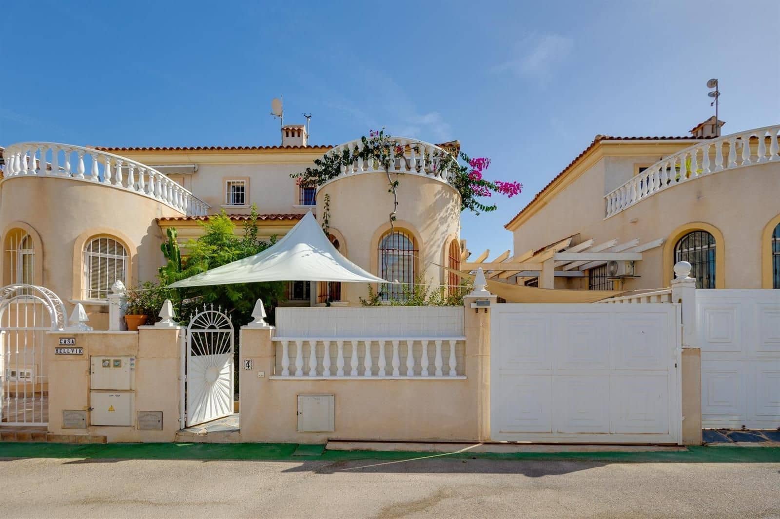 2 sovrum Villa till salu i Aguas Nuevas med pool - 189 900 € (Ref: 9956286)