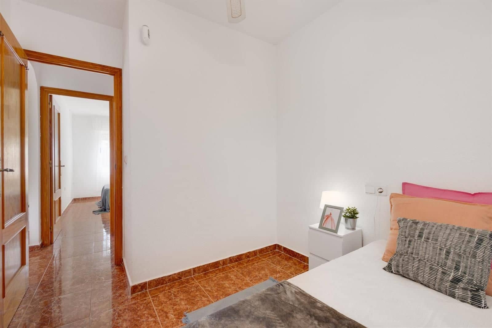 2 soverom Leilighet til salgs i Torrevieja med svømmebasseng - € 137 900 (Ref: 9956287)