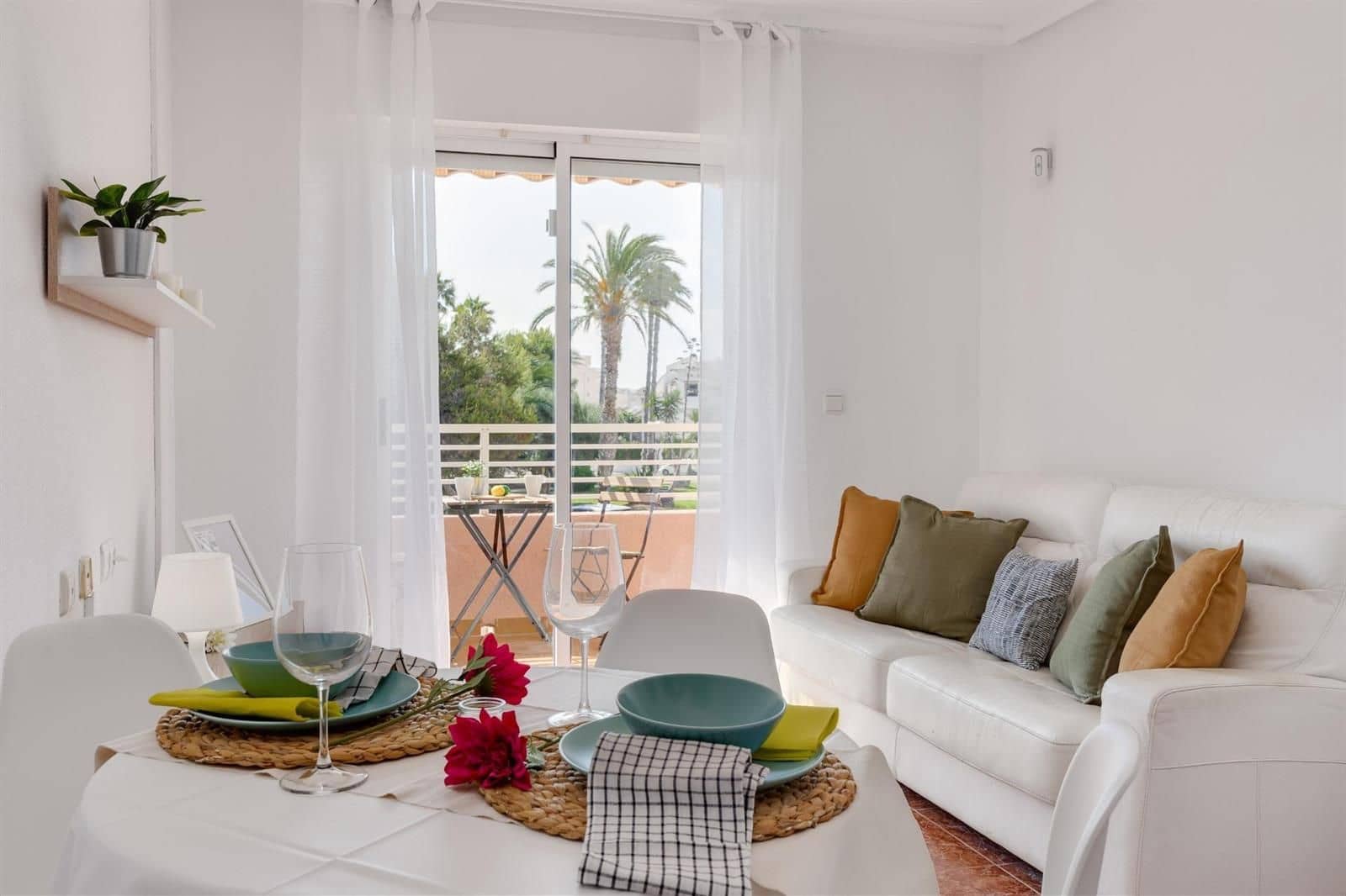 2 soverom Leilighet til salgs i Torrevieja med svømmebasseng - € 137 900 (Ref: 9956287)