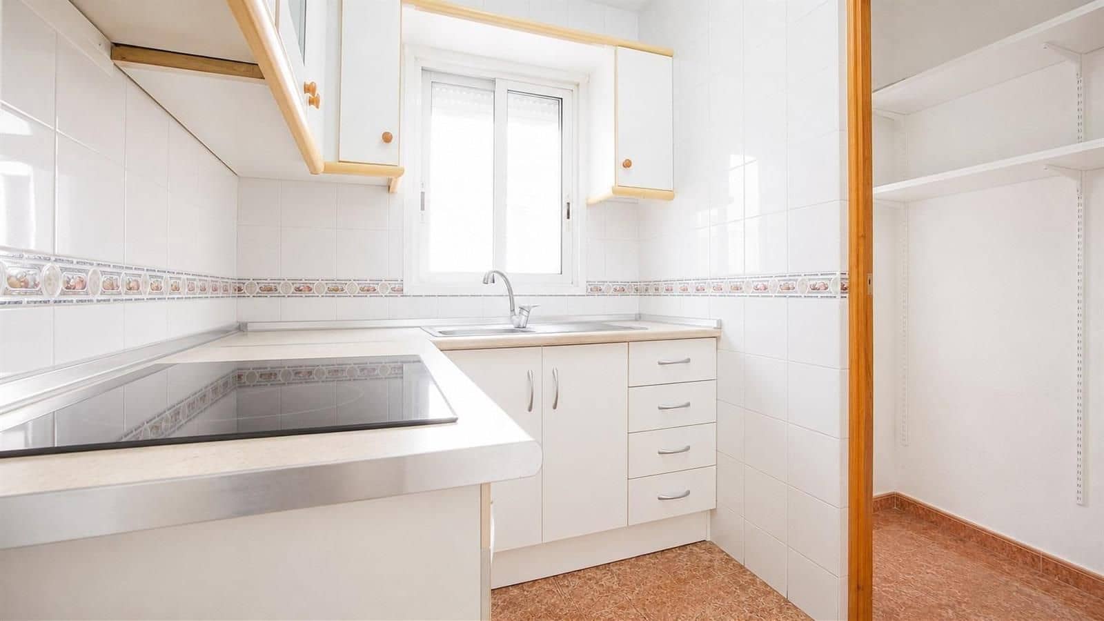 3 soveværelse Lejlighed til salg i Torrevieja - € 127.000 (Ref: 9965590)