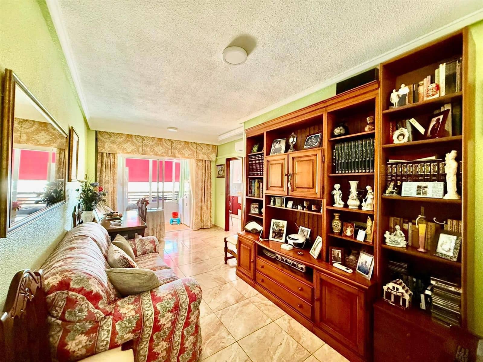 Piso de 2 habitaciones en Torrevieja en venta - 139.000 € (Ref: 9970899)