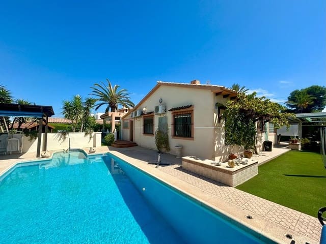3 slaapkamer Villa te koop in Aguamarina, Orihuela - € 790.000 (Ref: 9983351)
