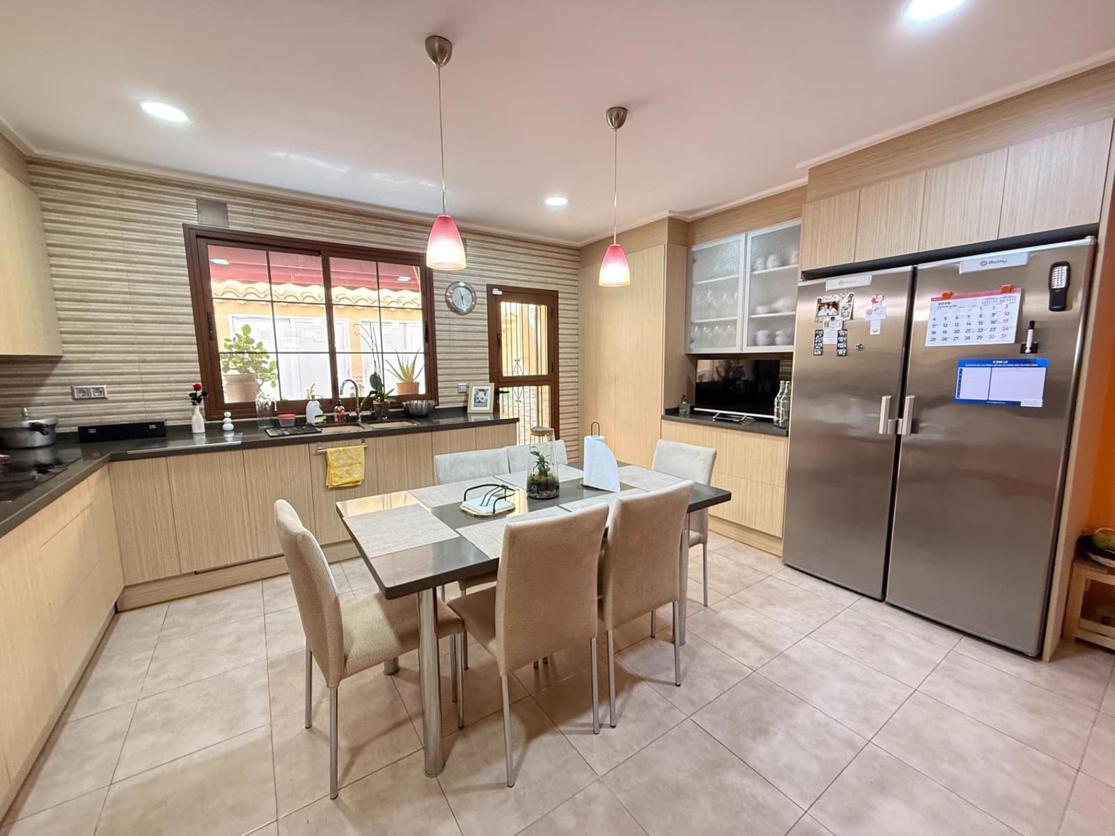 3 bedroom Townhouse for sale in Torrevieja - € 320,000 (Ref: 9983355)