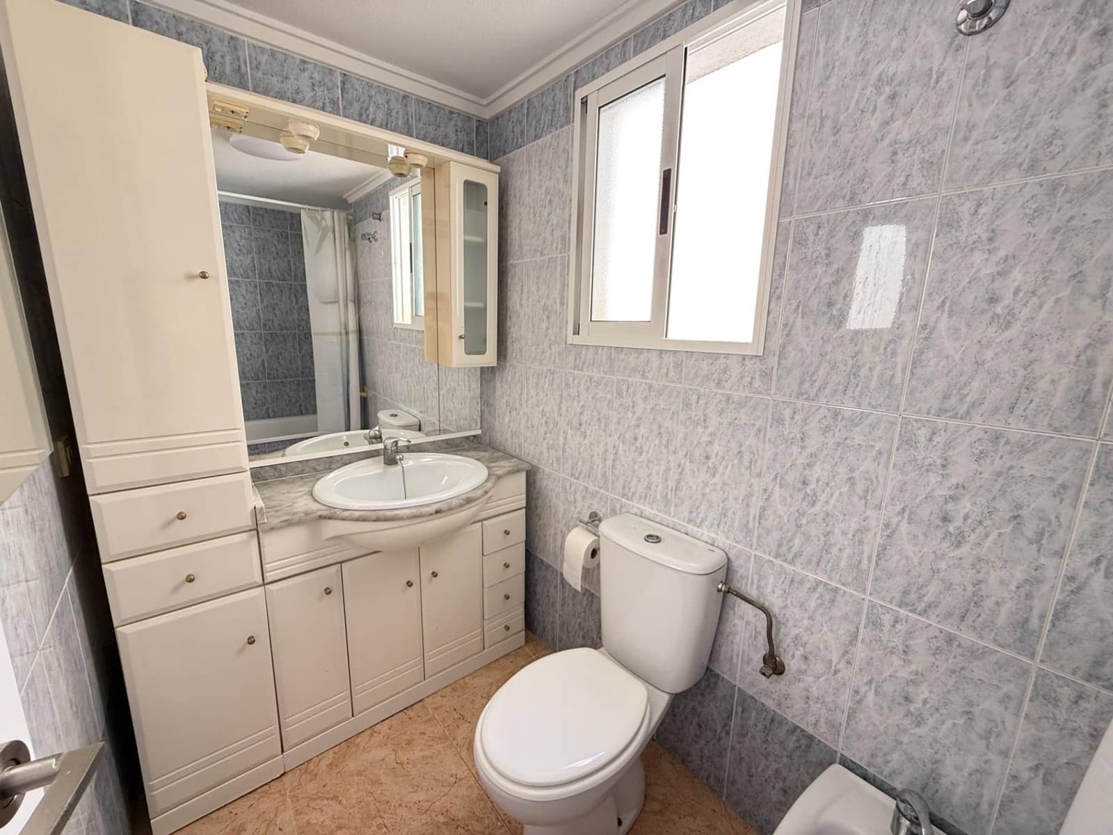 2 slaapkamer Penthouse te koop in Torrevieja - € 136.500 (Ref: 9983359)
