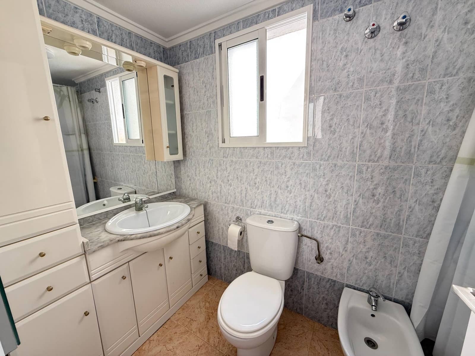 2 slaapkamer Penthouse te koop in Torrevieja - € 136.500 (Ref: 9983359)