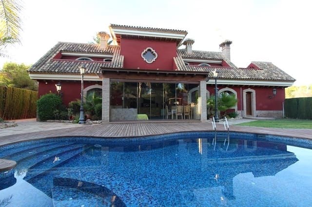 5 slaapkamer Villa te koop in Dehesa de Campoamor, Orihuela - € 1.250.000 (Ref: 9983377)