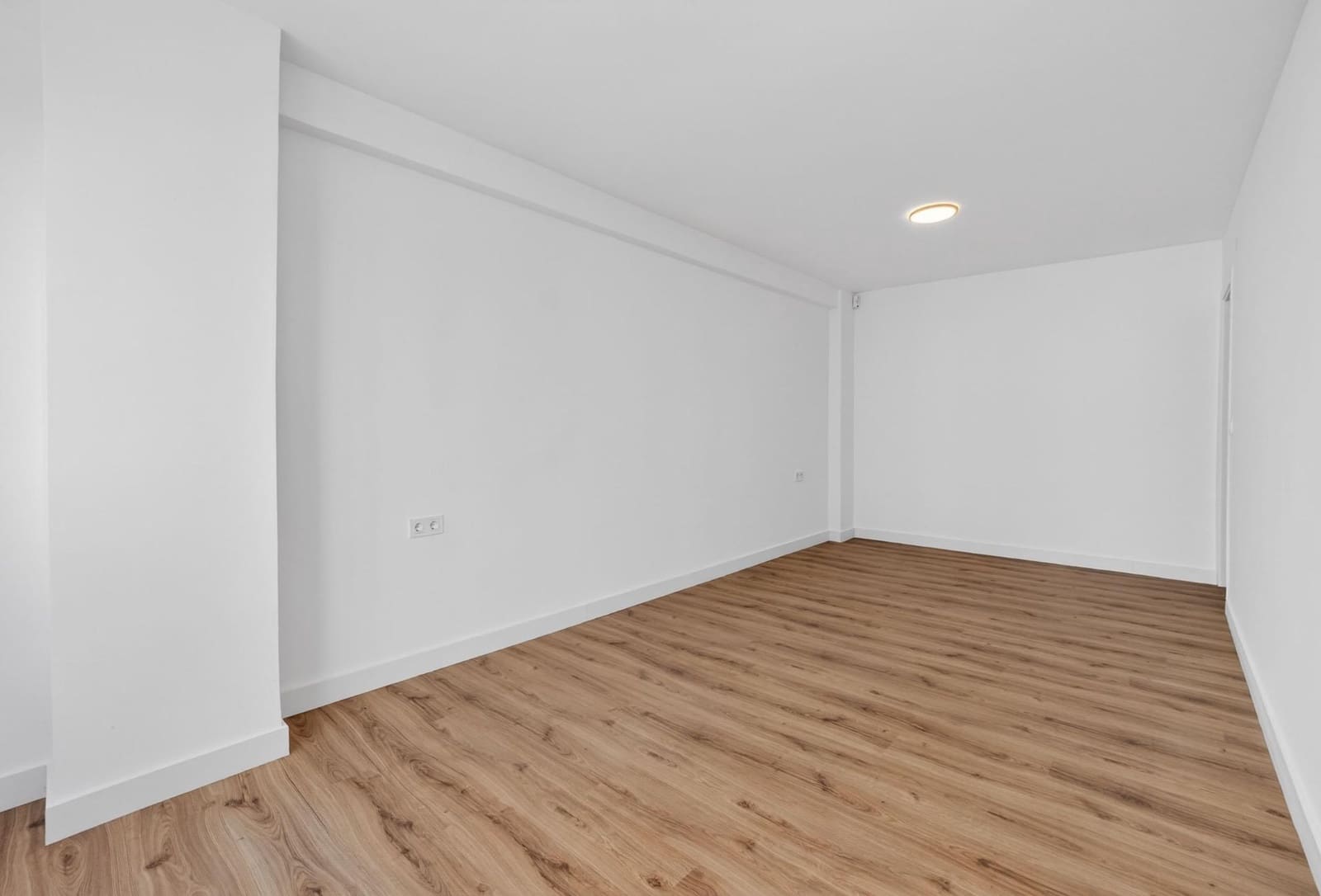 3 bedroom Apartment for sale in Torrevieja - € 130,000 (Ref: 9983381)
