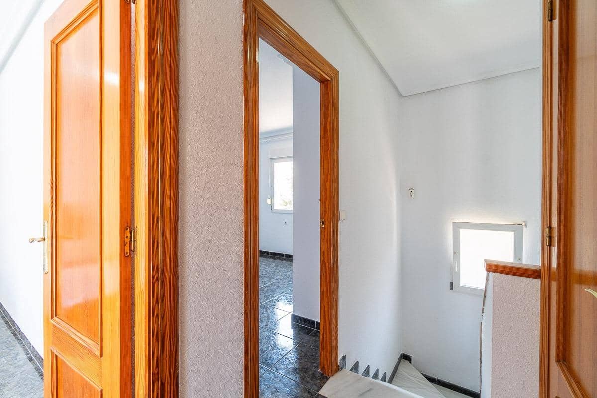 3 soveværelse Semi-Rækkehus til salg i Playa Flamenca - € 297.000 (Ref: 9983384)