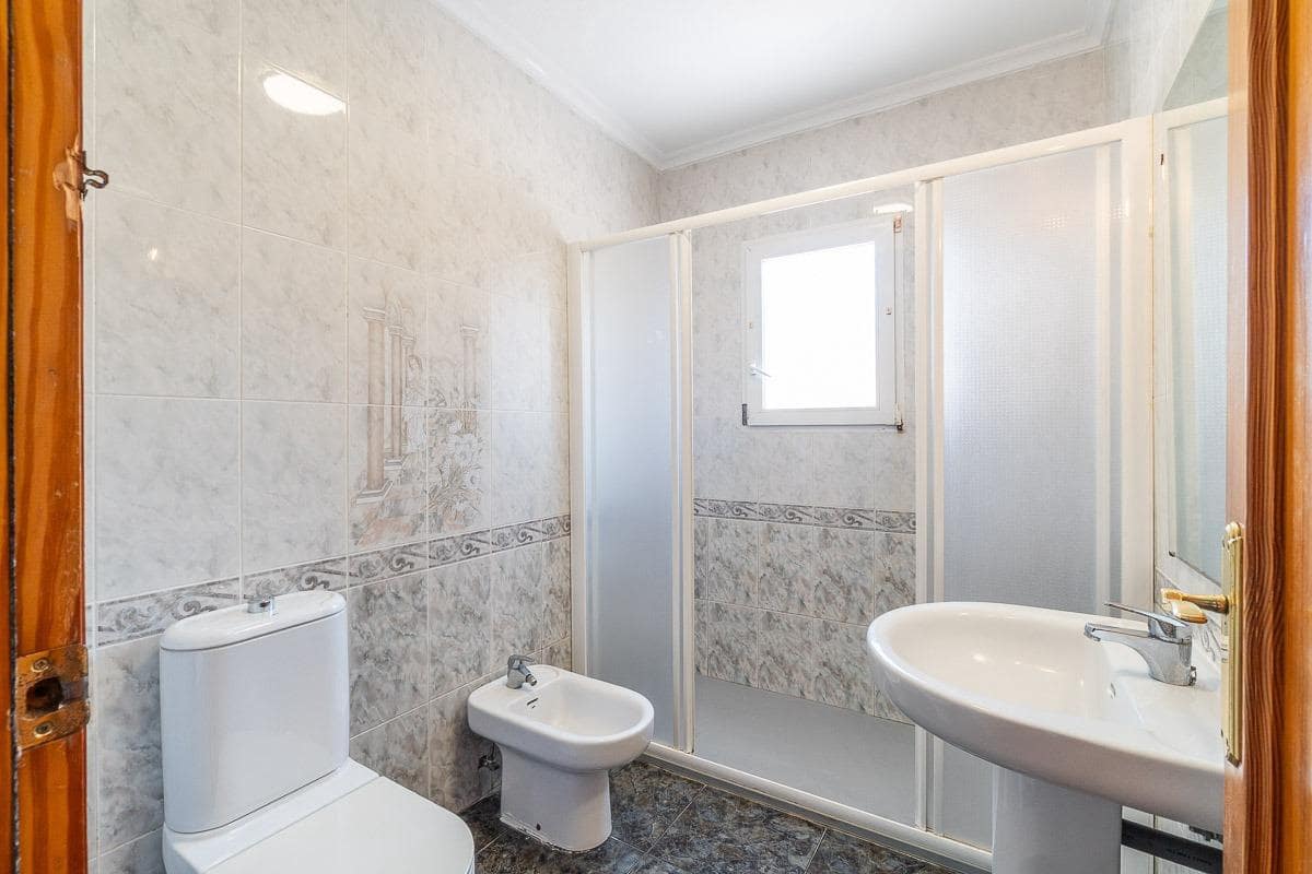 3 soveværelse Semi-Rækkehus til salg i Playa Flamenca - € 297.000 (Ref: 9983384)