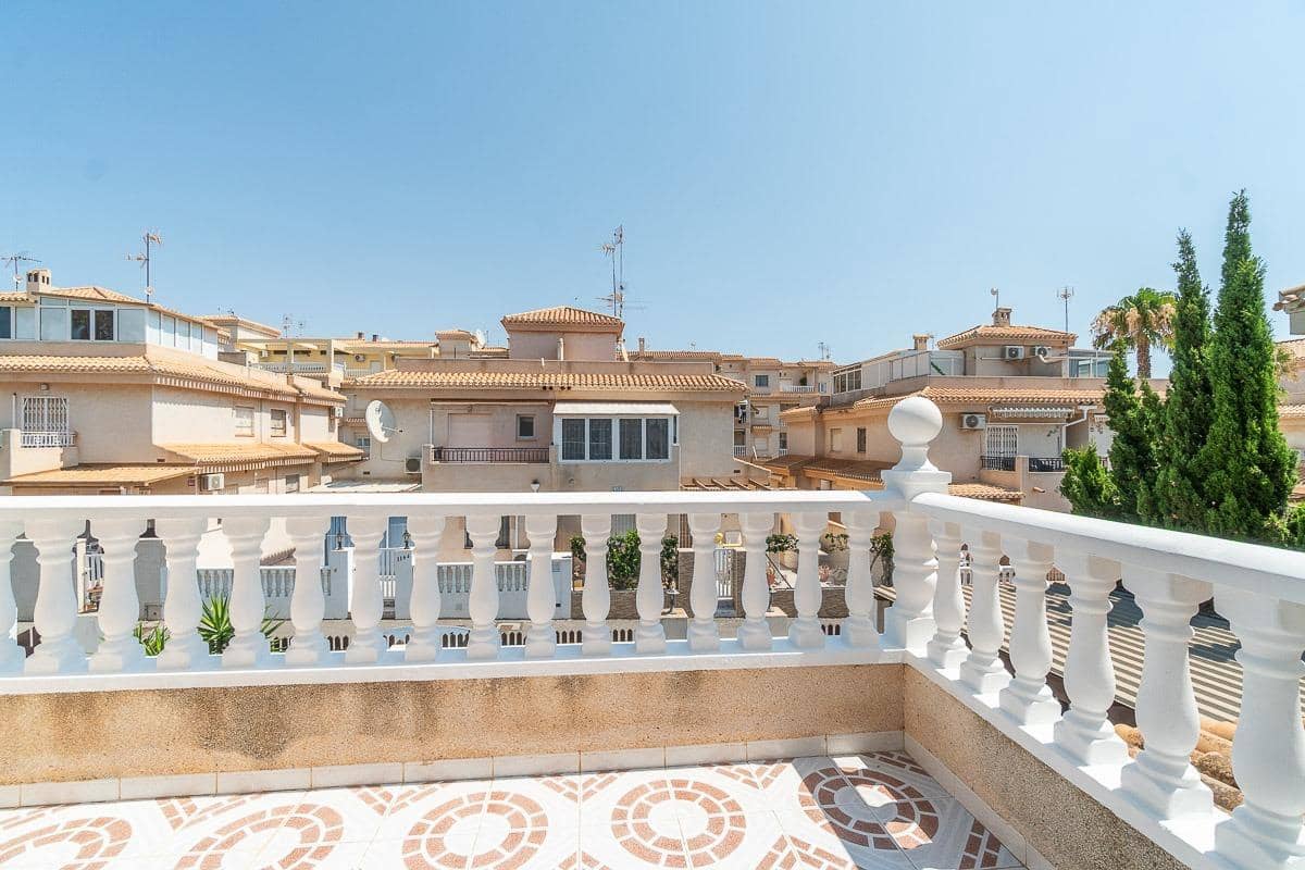 3 soveværelse Semi-Rækkehus til salg i Playa Flamenca - € 297.000 (Ref: 9983384)