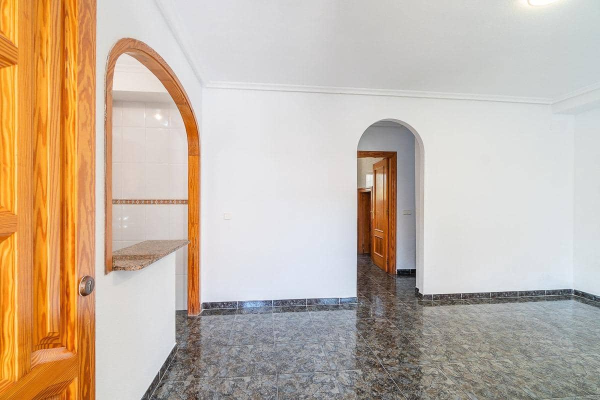 3 soveværelse Semi-Rækkehus til salg i Playa Flamenca - € 297.000 (Ref: 9983384)