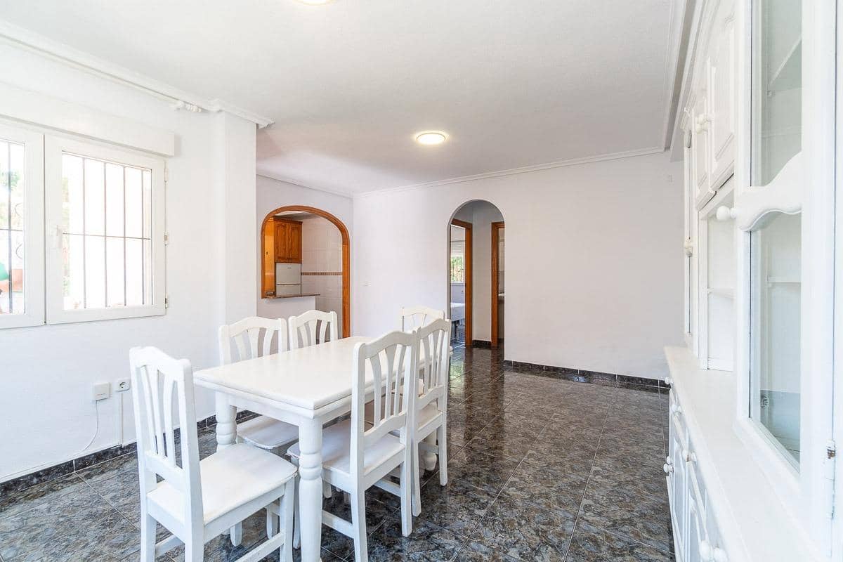 3 soveværelse Semi-Rækkehus til salg i Playa Flamenca - € 297.000 (Ref: 9983384)