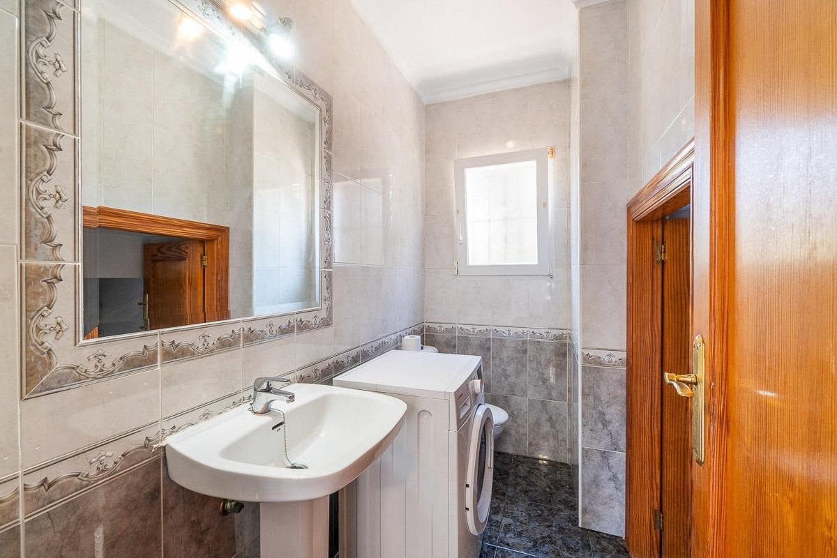 3 soveværelse Semi-Rækkehus til salg i Playa Flamenca - € 297.000 (Ref: 9983384)