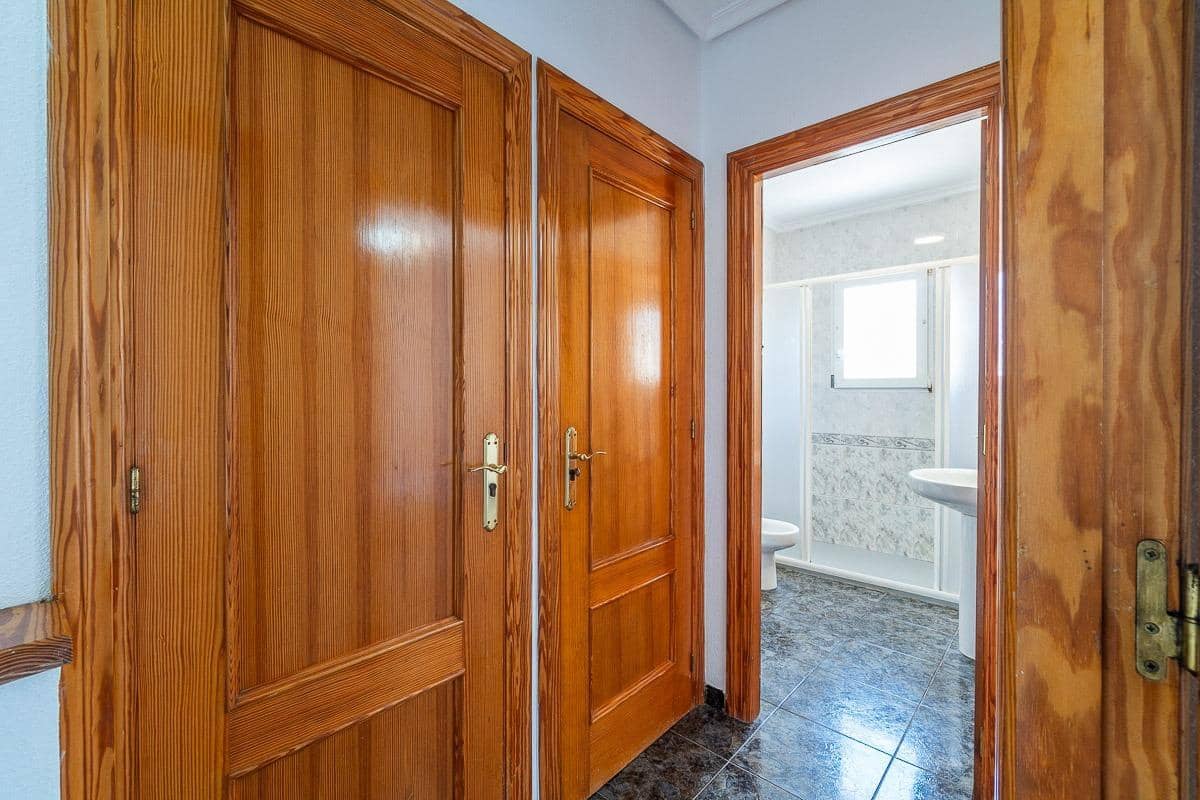 3 soveværelse Semi-Rækkehus til salg i Playa Flamenca - € 297.000 (Ref: 9983384)