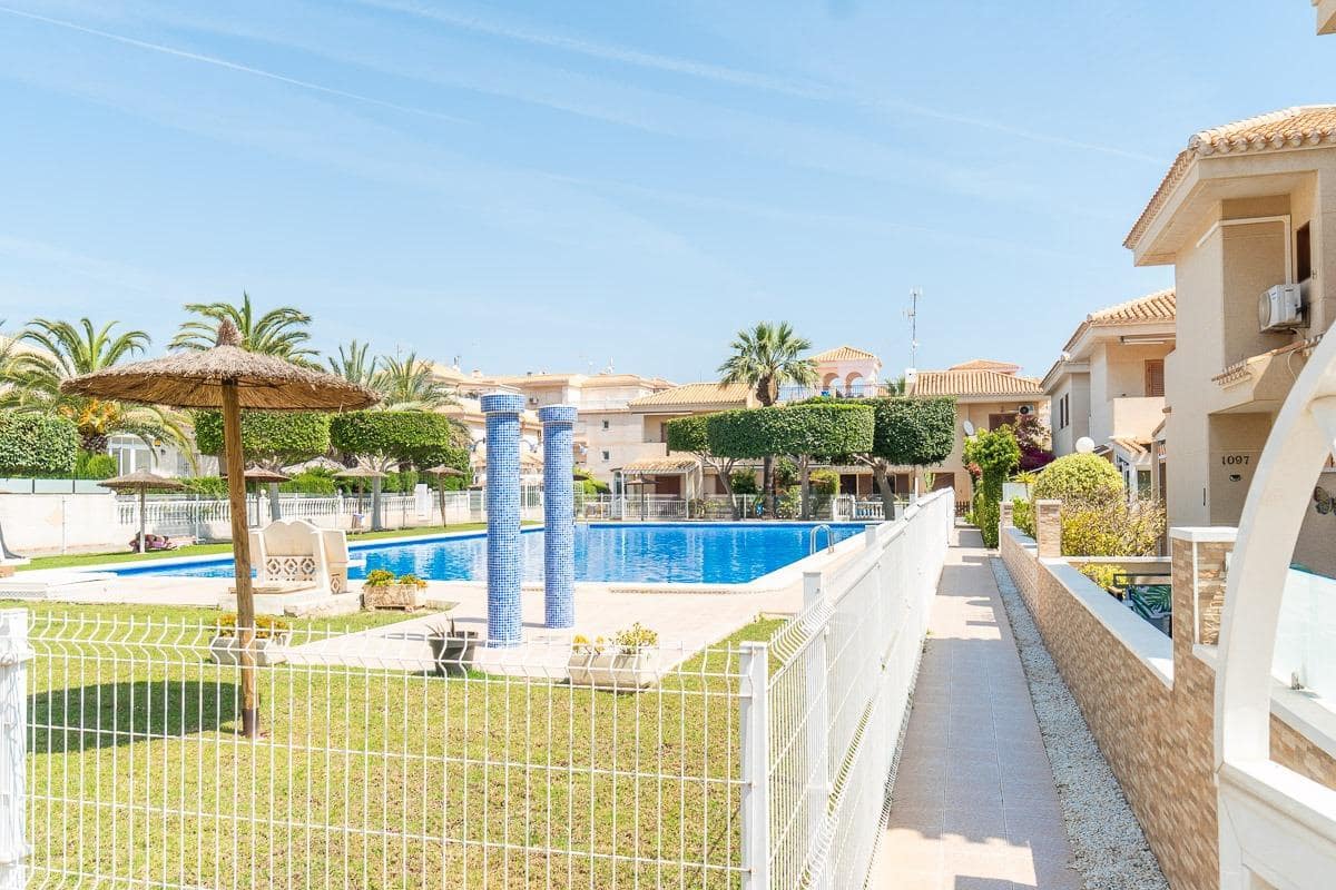 2 slaapkamer Huis te koop in Playa Flamenca - € 264.000 (Ref: 9983388)