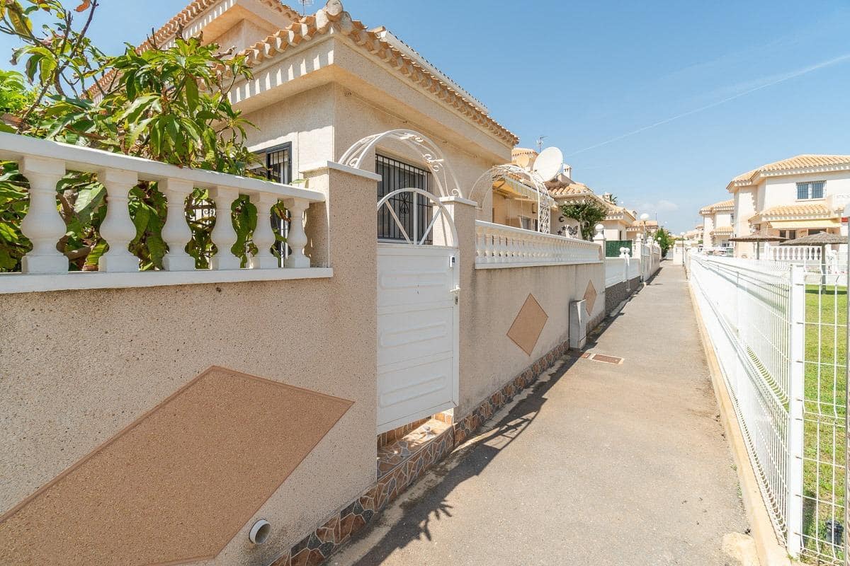2 slaapkamer Huis te koop in Playa Flamenca - € 264.000 (Ref: 9983388)