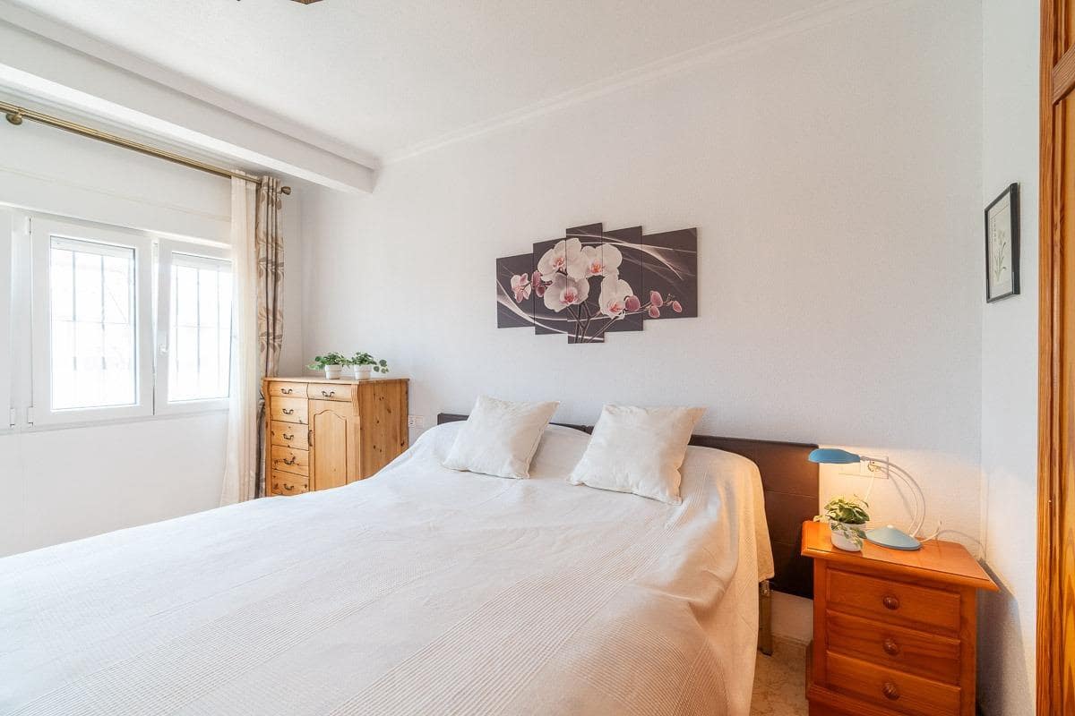 2 slaapkamer Huis te koop in Playa Flamenca - € 264.000 (Ref: 9983388)