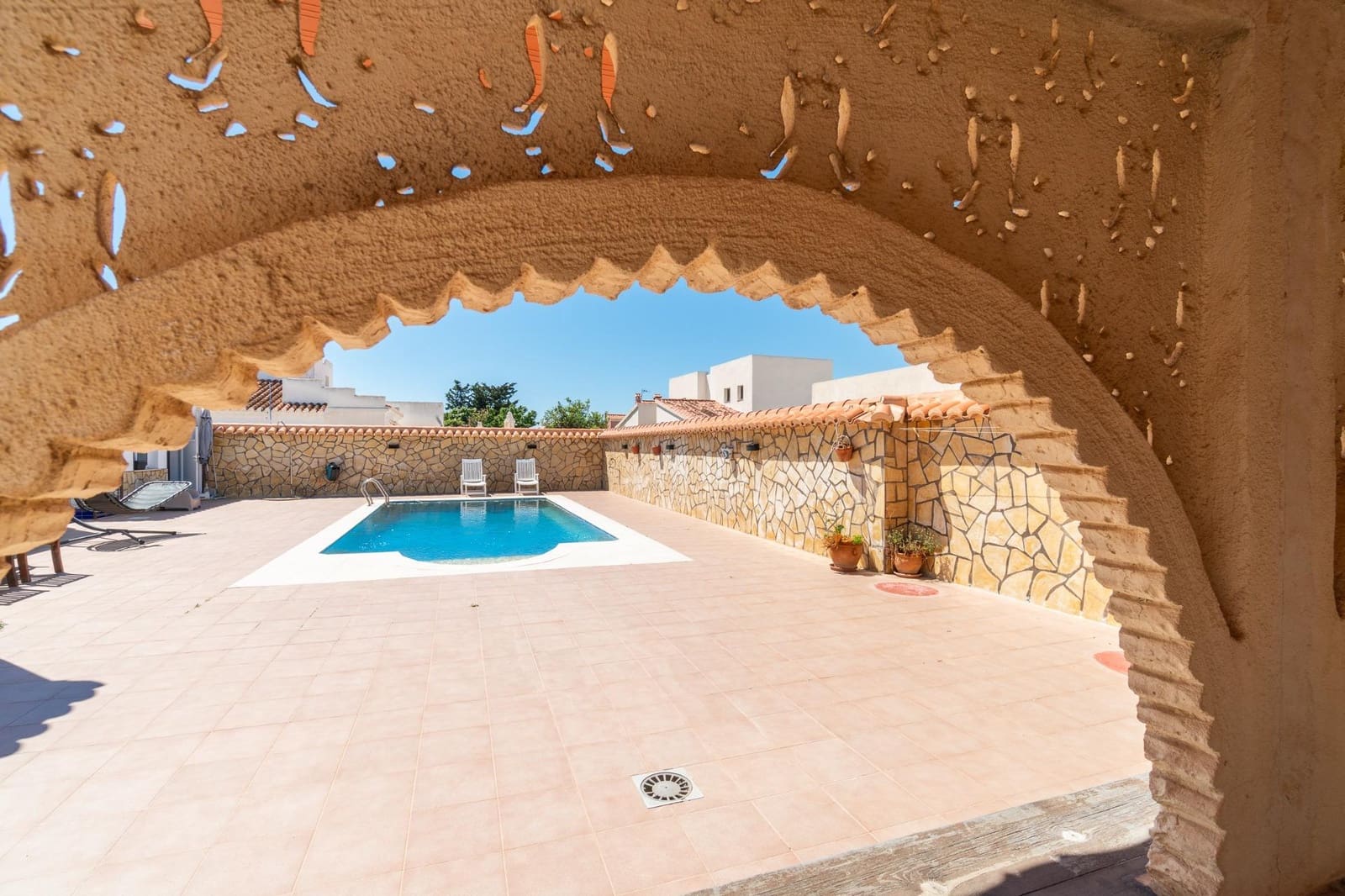 4 Zimmer Villa zu verkaufen in Torrevieja - 530.000 € (Ref: 9983389)