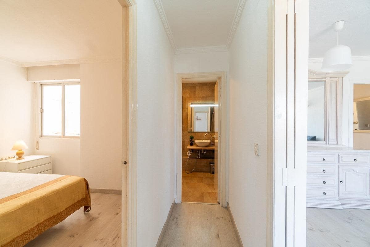Apartamento de 2 habitaciones en Orihuela Costa en venta - 219.000 € (Ref: 9983391)