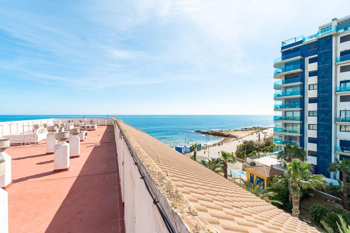 Apartamento de 2 habitaciones en Orihuela Costa en venta - 219.000 € (Ref: 9983391)