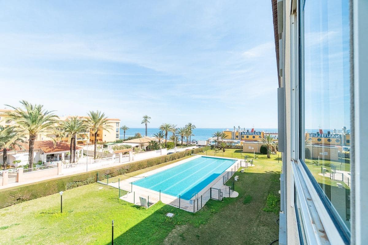Apartamento de 2 habitaciones en Orihuela Costa en venta - 219.000 € (Ref: 9983391)