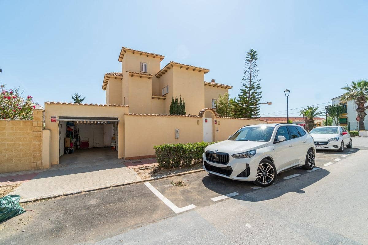4 soveværelse Villa til salg i La Mata - € 859.000 (Ref: 9983394)