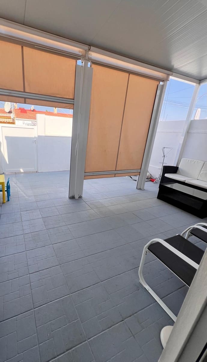 3 chambre Maison de Ville à vendre à Torrevieja - 165 000 € (Ref: 9983395)