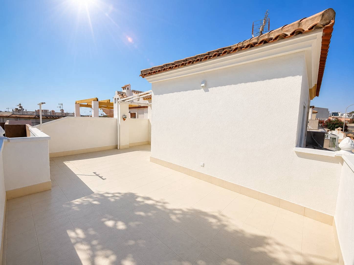 3 bedroom Townhouse for sale in Torrevieja - € 239,000 (Ref: 9983396)