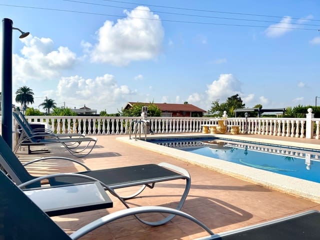 3 soverom Villa til salgs i Catral - € 390 000 (Ref: 9983397)