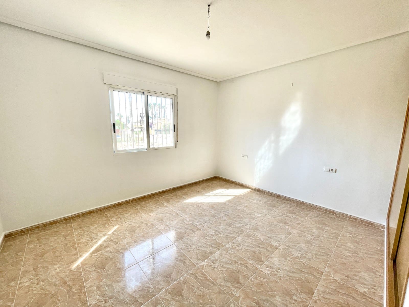 4 soveværelse Villa til salg i Catral - € 630.000 (Ref: 9983398)