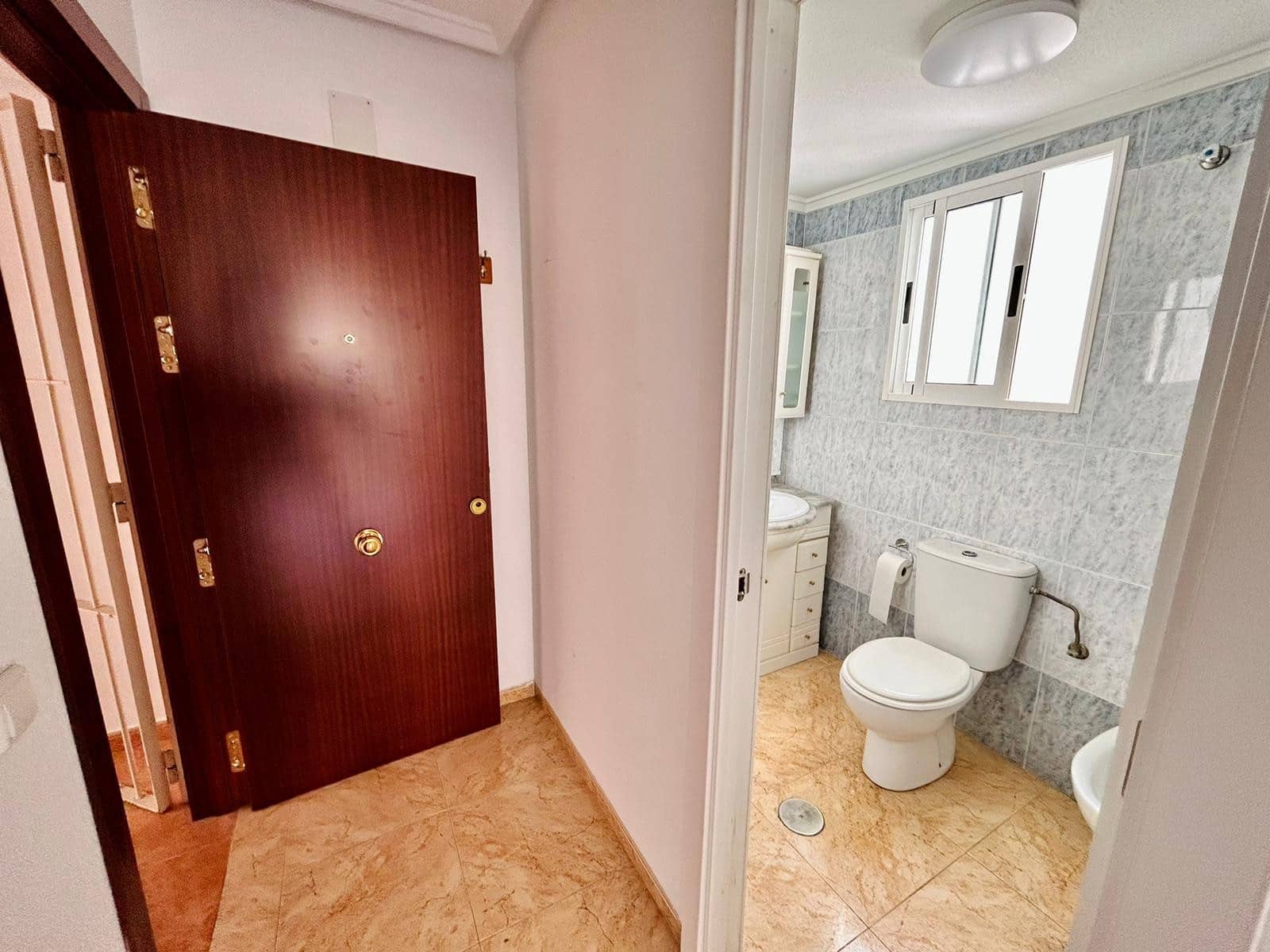 2 bedroom Apartment for sale in Torrevieja - € 136,500 (Ref: 9983399)