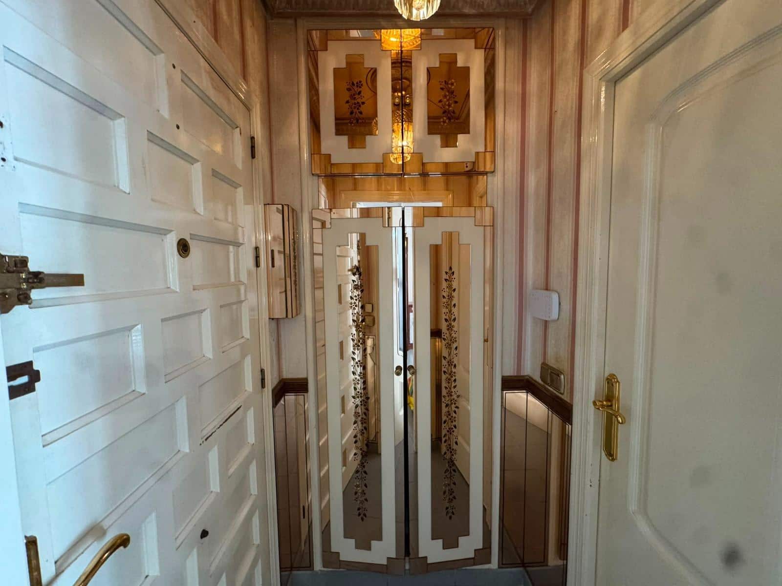Apartment zu verkaufen in Torrevieja - 89.900 € (Ref: 9983402)