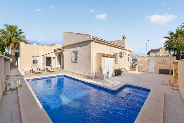 3 makuuhuone Huvila myytävänä paikassa San Luis, Torrevieja - 359 000 € (Ref: 9983406)