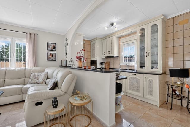 3 makuuhuone Huvila myytävänä paikassa San Luis, Torrevieja - 359 000 € (Ref: 9983406)