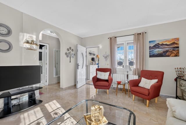 3 makuuhuone Huvila myytävänä paikassa San Luis, Torrevieja - 359 000 € (Ref: 9983406)